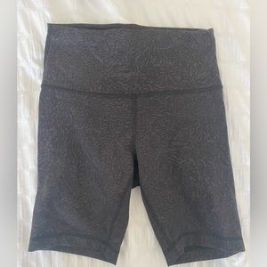 Lululemon shorts - black